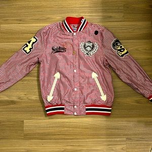 Bomber Jacket super swaggy I’ve had it for some years and it’s still an old fave